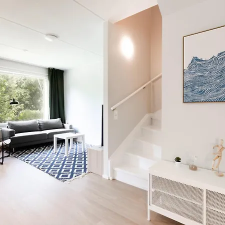 Casa vacanze Newly Renovated Large Family Apartment, Parking, Sauna, Balcony *