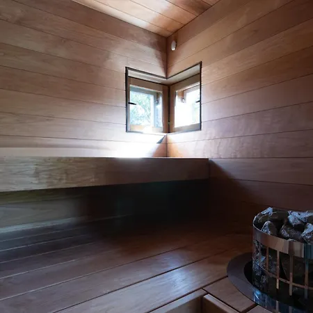 Casa vacanze Newly Renovated Large Family Apartment, Parking, Sauna, Balcony Jyväskylä