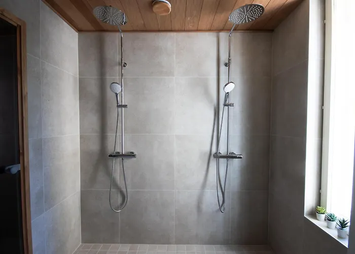 別荘 Newly Renovated Large Family Apartment, Parking, Sauna, Balcony Jyväskylä