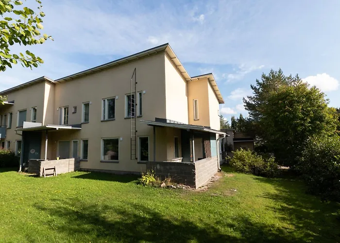 別荘 Newly Renovated Large Family Apartment, Parking, Sauna, Balcony